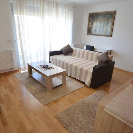 Apartment Dina 52 Ρόβινι Εξωτερικό φωτογραφία