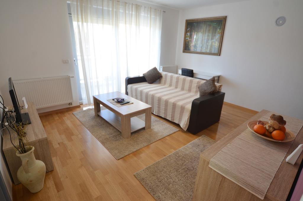 Apartment Dina 52 Ρόβινι Εξωτερικό φωτογραφία